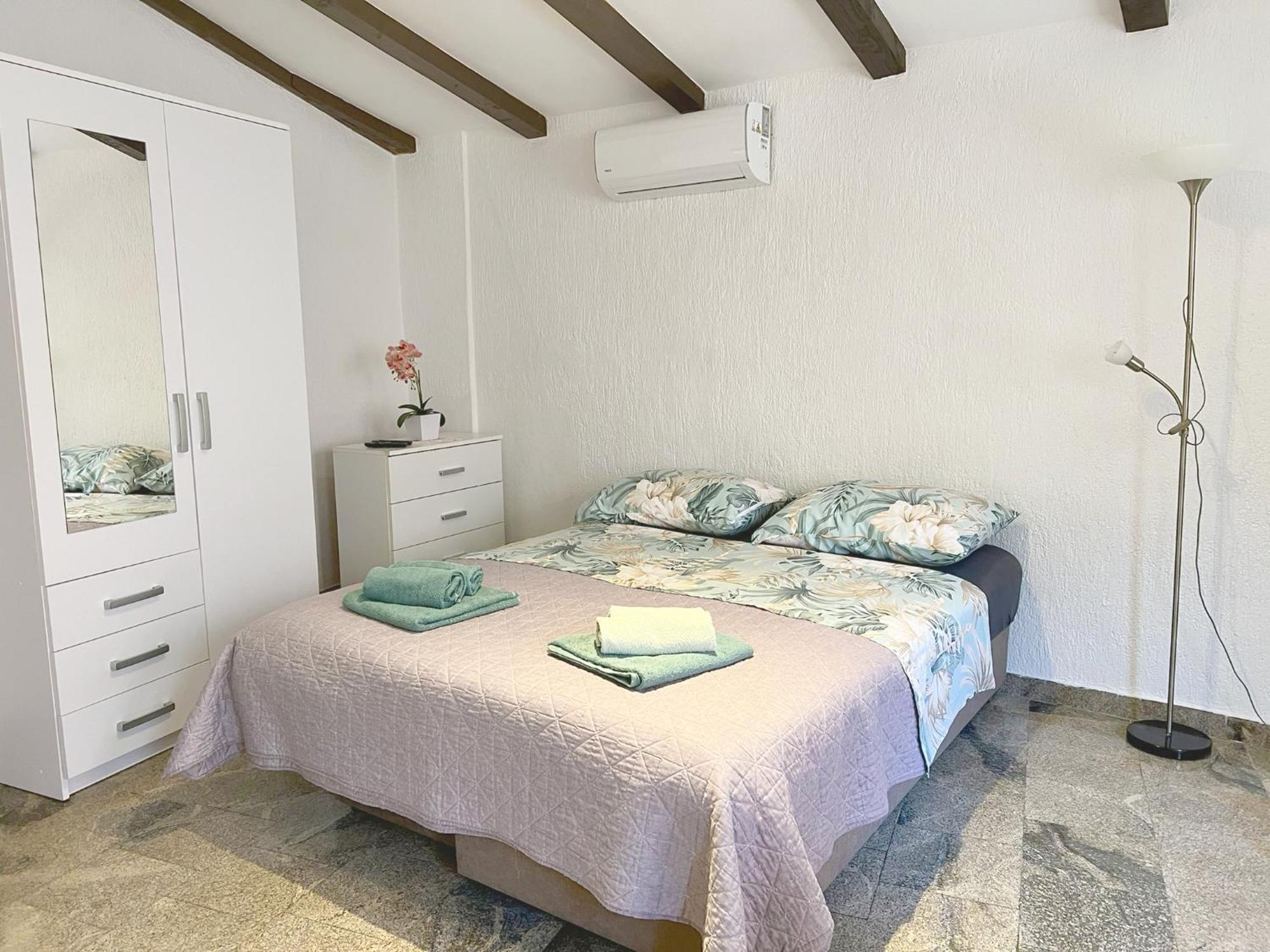 Apartments Ares Rovinj Exterior photo